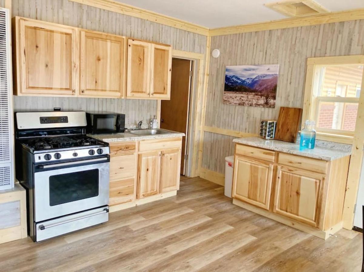 12Private Room With Kitchen Dog Friendly レッドビル エクステリア 写真